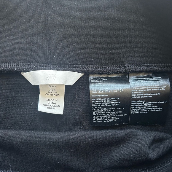 H&M Bodycon Skirt - Picture 2 of 3